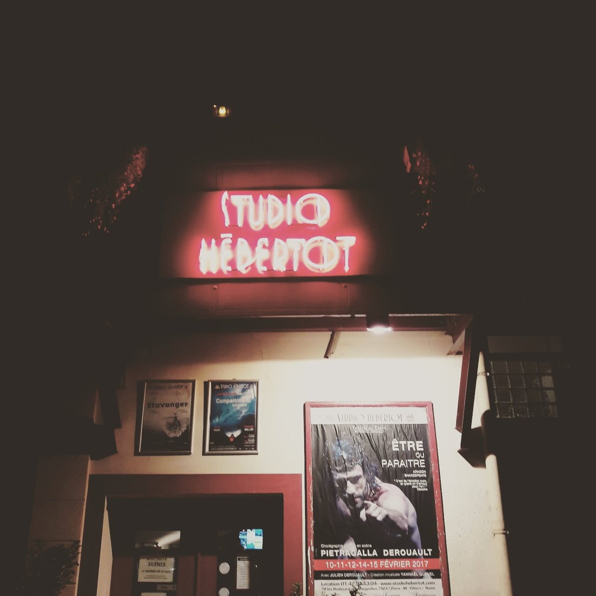 Danse_et_vous's tweet photo. On y est ! #etreouparaitre #pietragalla #derouault #theatrehebertot https://t.co/37BDOxO5Ho