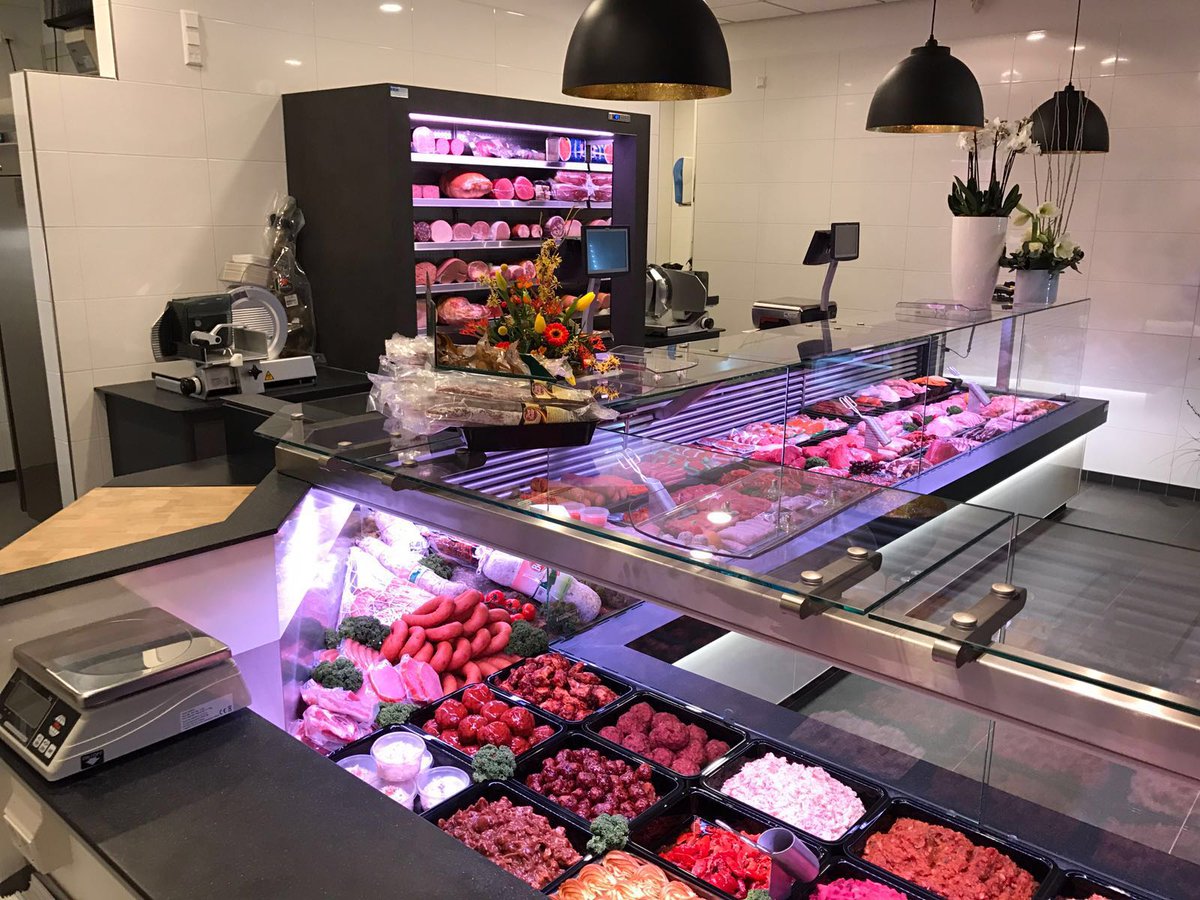 Voor Van Leeuwen Slagerij, aan het De Savornin Lohmanplein 
in Den Haag, heeft KMI een complete winkelverbouwing verzorgt. #koelvanKMI