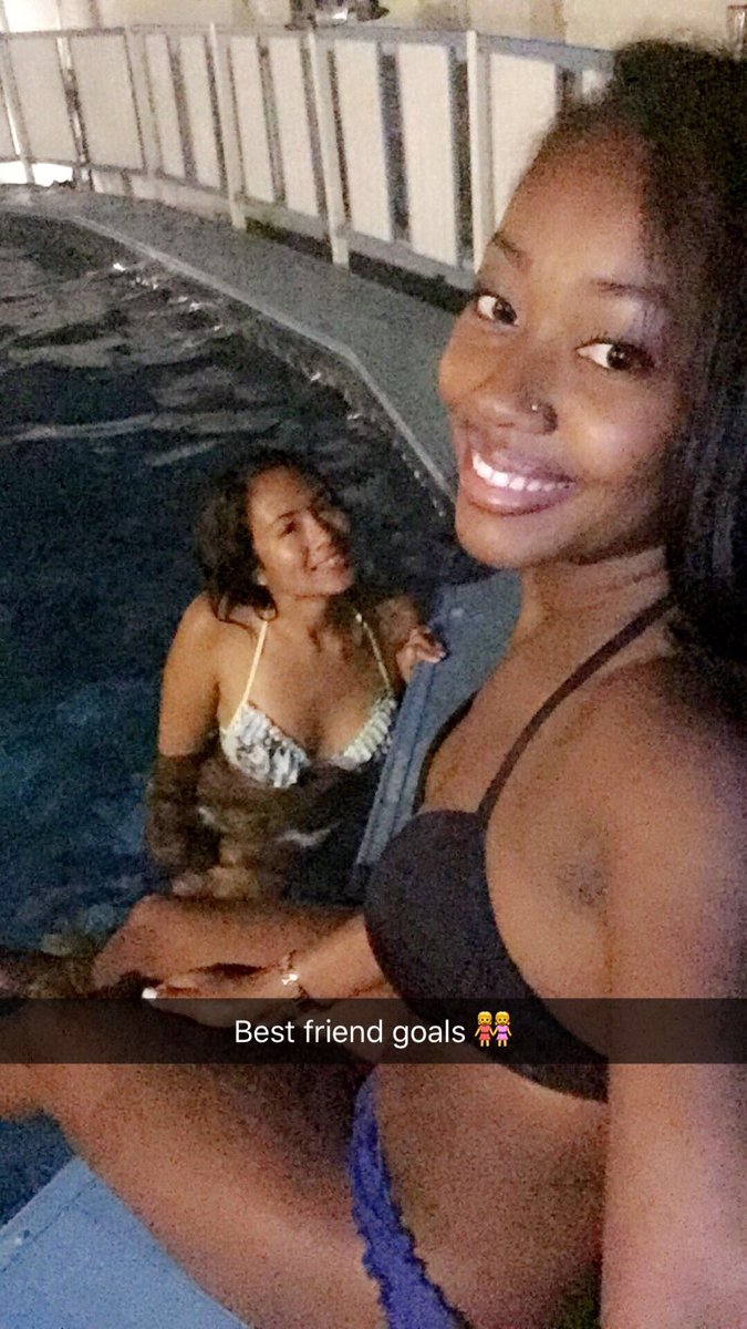 Freie_xoxo's tweet photo. Happy Birthday bae! @kiwinmelon  🎉🎈🎁🎂 https://t.co/nWJ0b6mA2M