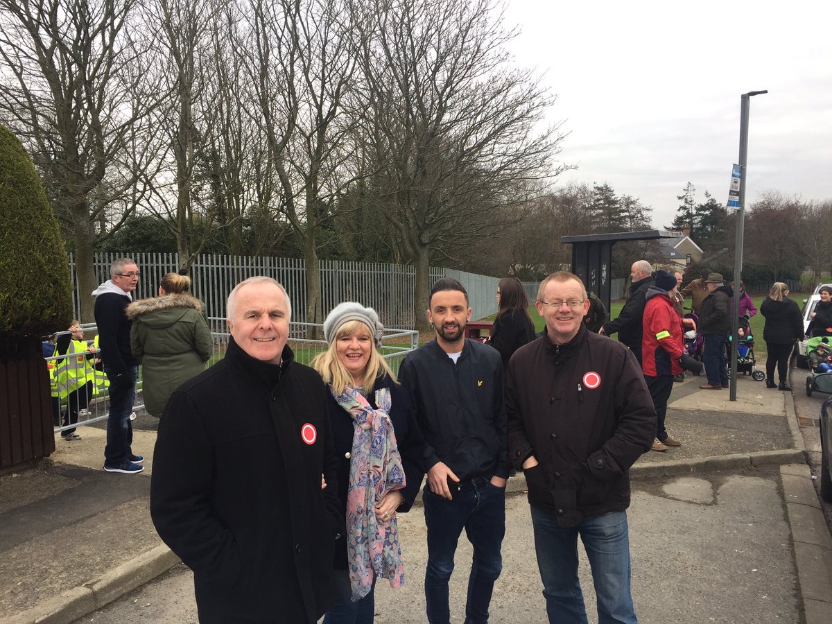 MaeveMcLaughli1's tweet image. Supporting Gaelscoil and Groarty PS - a unique model of shared education @RaymondMcCartn1 @EricMcGinley1 #visionforfuture