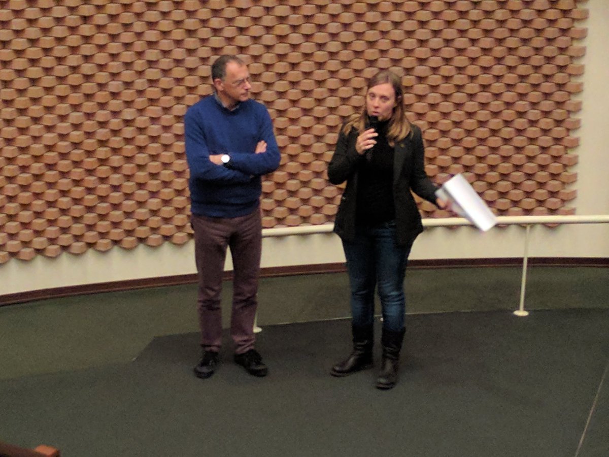 studiomapp's tweet photo. Paolo Fattori di Eutronica nasce da #Percorsi #Erratici del CISE #SEW17 #sew17romagna introduce Sara D'Attorre di @Aster_ER @erstartup https://t.co/XOfFTxhLhj