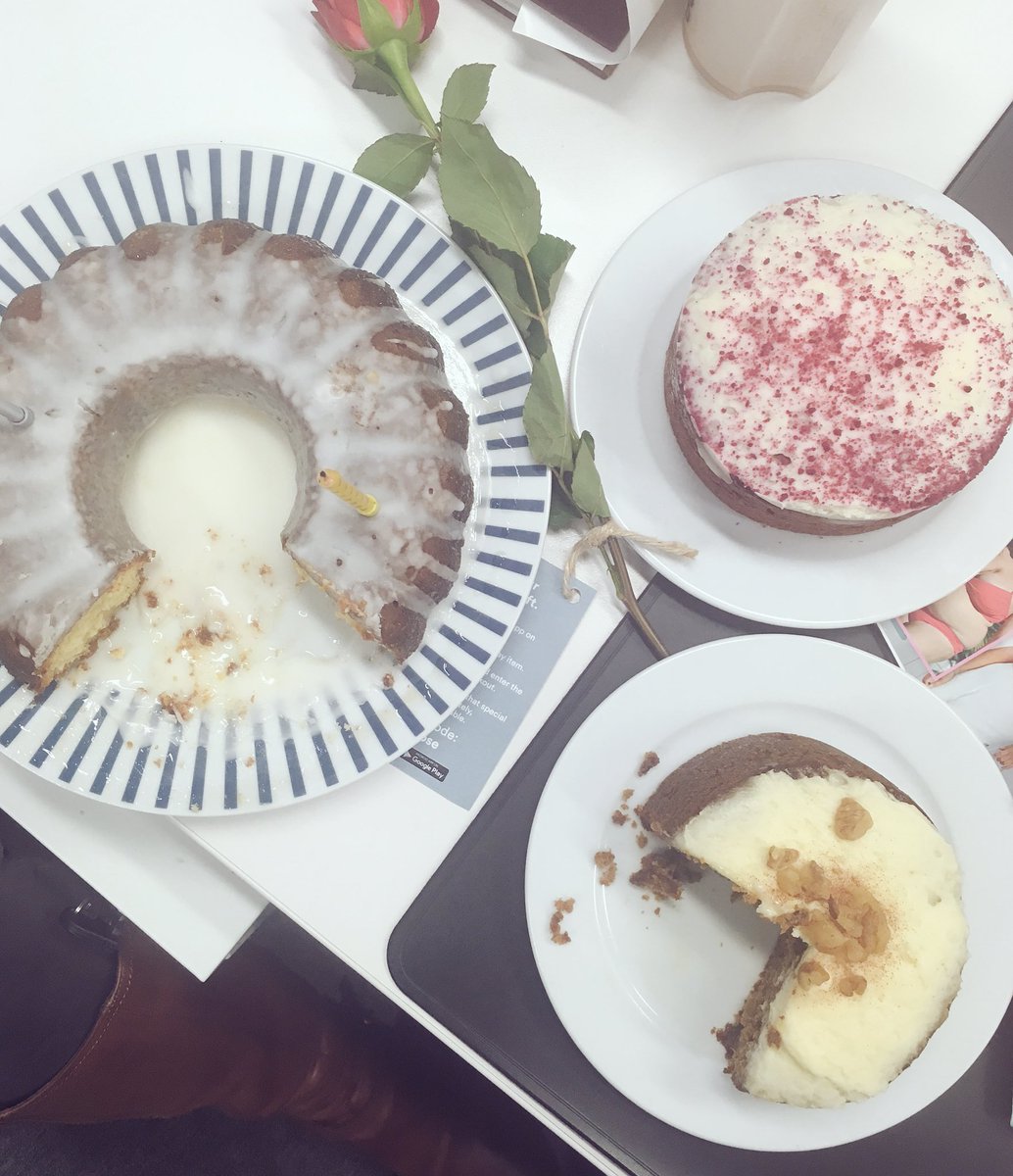 thingsunltd's tweet image. Why have one cake?! Happy birthday @SL_Clark 🎂😘