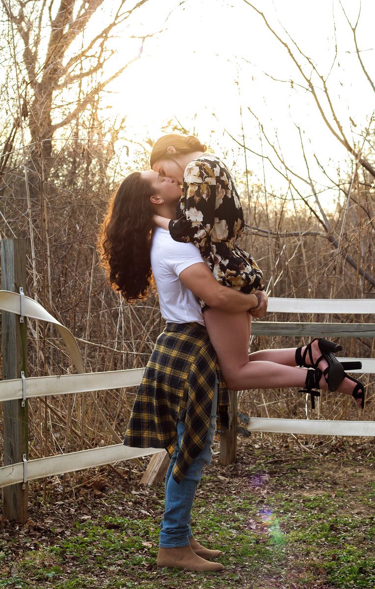 KenzieMagee's tweet image. Five years isn't quite long enough... I think i'll keep you for a few more ❣ Happy Anniversary my love. @AustinMiyanishi