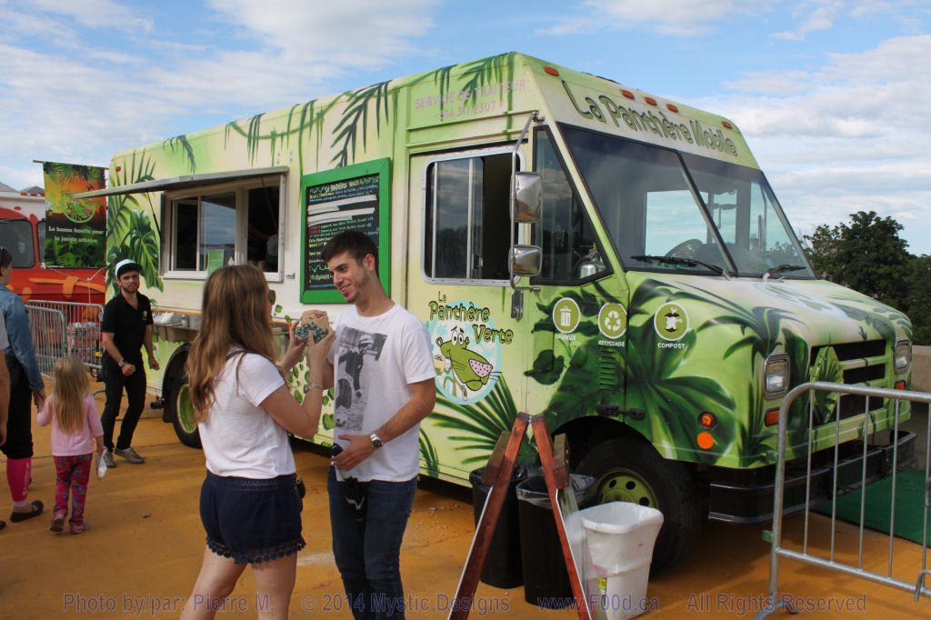 F_Adroites's tweet photo. @t_metropole Les Food Trucks locaux sont (oui oui) fraîchement locaux! #sinformeravantdetwitter https://t.co/7u6A0RGb71