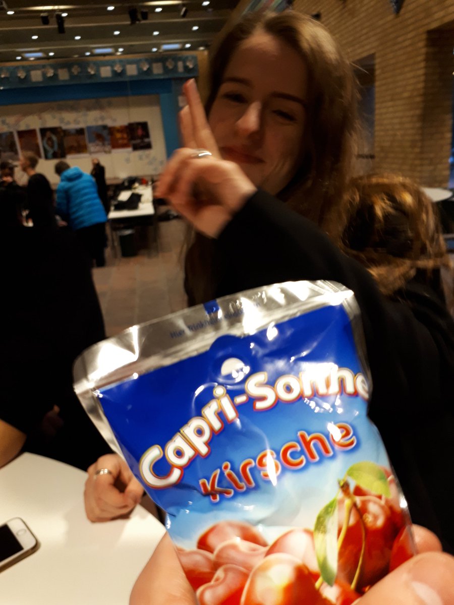 DHvorvarp's tweet photo. Så fik man lige gratis Capri #TwitterBanden #Snullerne #Capri https://t.co/mEbsezaBZt