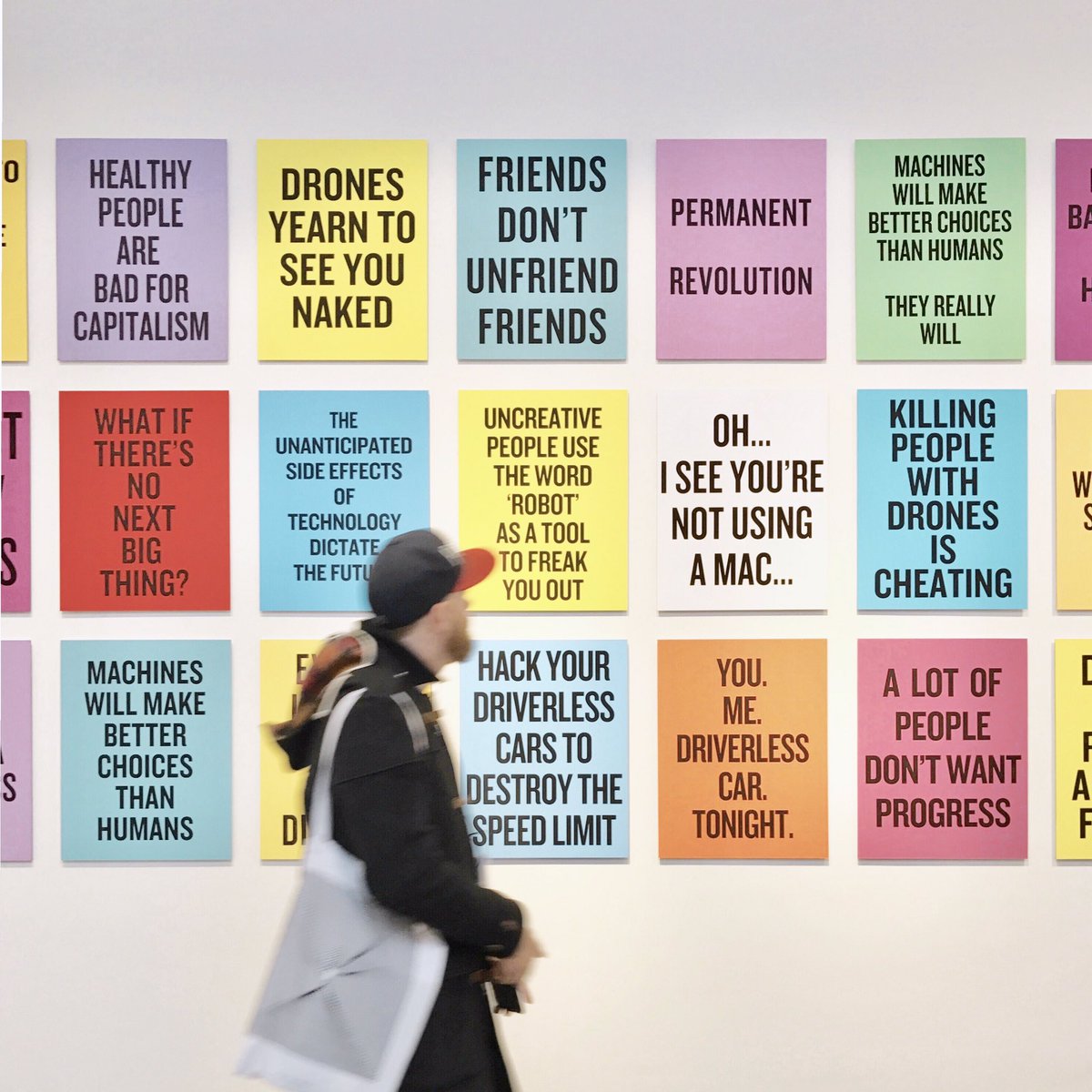 bosch's tweet photo. #hellorobot at @VDM_News <3 https://t.co/rt5l0NamGo