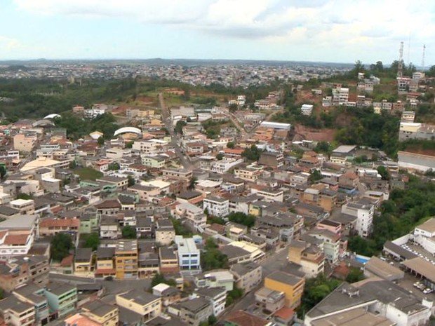 g1's tweet photo. Espírito Santo: siga a situação no 7º dia sem PM nas ruas https://t.co/sbmWESLDHK #G1 https://t.co/ItI6hzCaBU