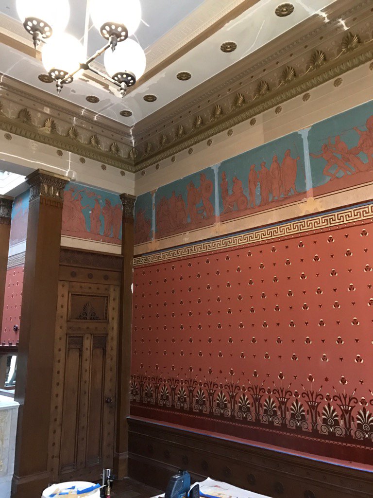 IanRHS's tweet photo. Detailing on the large wall today reds n blues @HolmwoodGlasgow @AThomsonSociety https://t.co/VAV6teJYOT