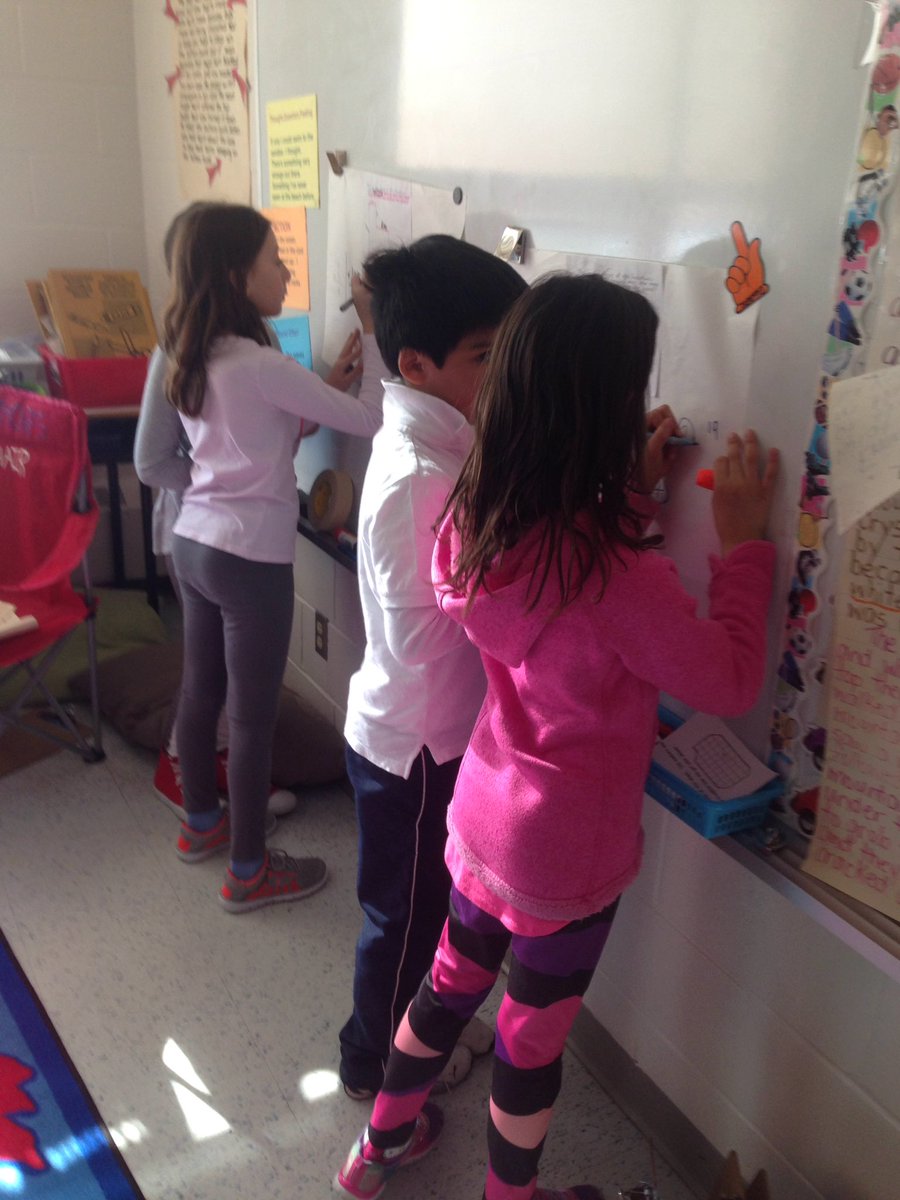 MrsGoodhue's tweet photo. We can find area using triangles and perimeter with one missing side length. Way to go Grade 3! https://t.co/qhXZjAVhKC