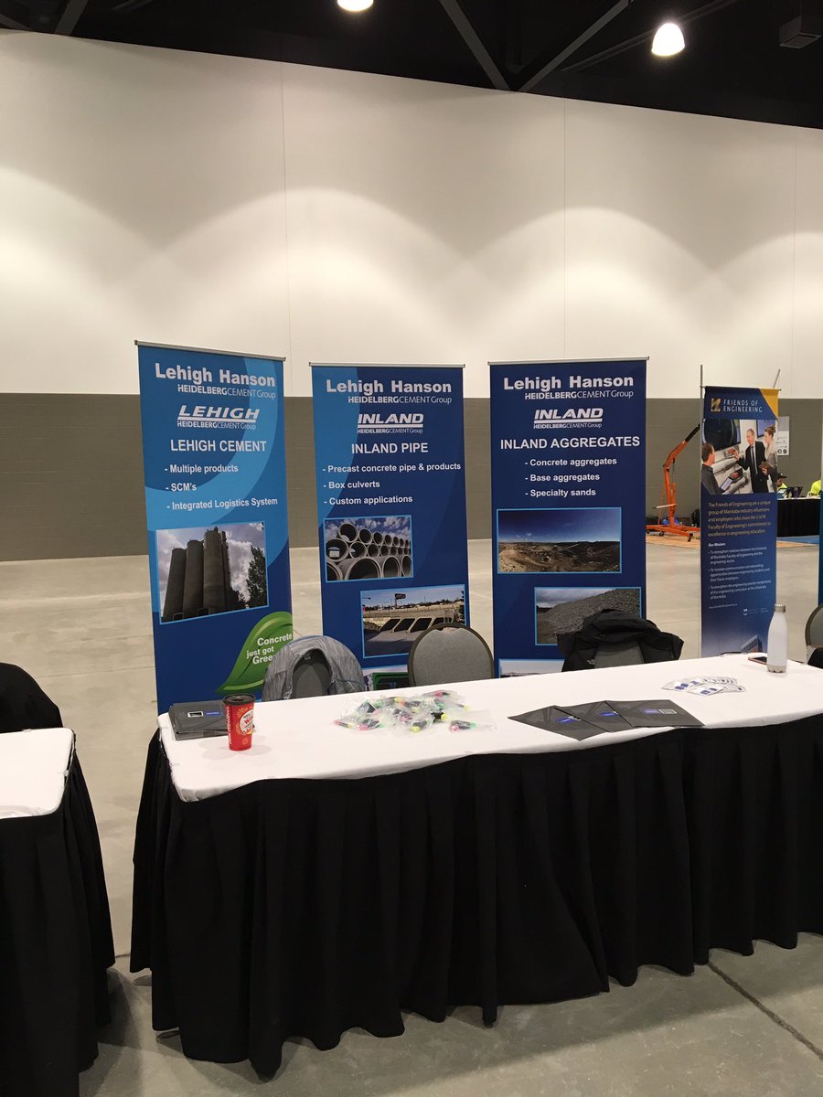 concreteshaw's tweet photo. All set up for the #GNCTR2017 Tech exhibit! https://t.co/GWSb3ZB9gK
