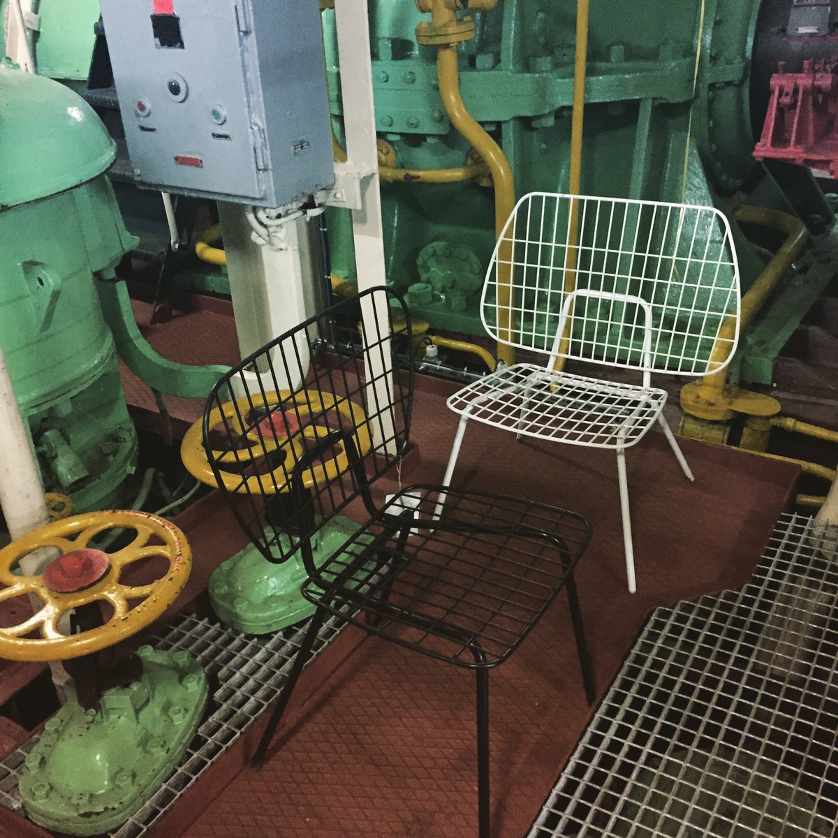 studio_mind's tweet photo. The Industrial design of the wire chair @objectrotterdam blends in perfectly in the serounding decor of the engine room https://t.co/VerP7h1SFL