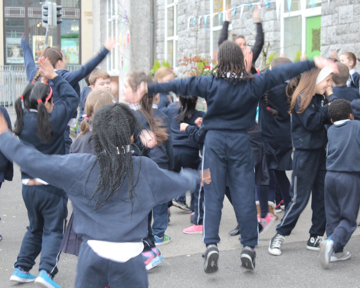 MercyGalway's tweet photo. #MercyPupils and #MercyStaff had a fantastic #workout today taking part in #OperationTransformation national challenge: 10@10 #HealthyFriday https://t.co/47EwLRclHm