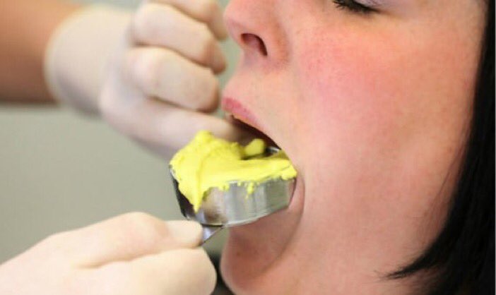 MejoresTwits's tweet photo. Si alguna vez creíste que 1 minuto era poco tiempo, fue porque nunca te hicieron esto en el #dentista https://t.co/cavLUy5Vtv https://t.co/xEE4sIz0N4
