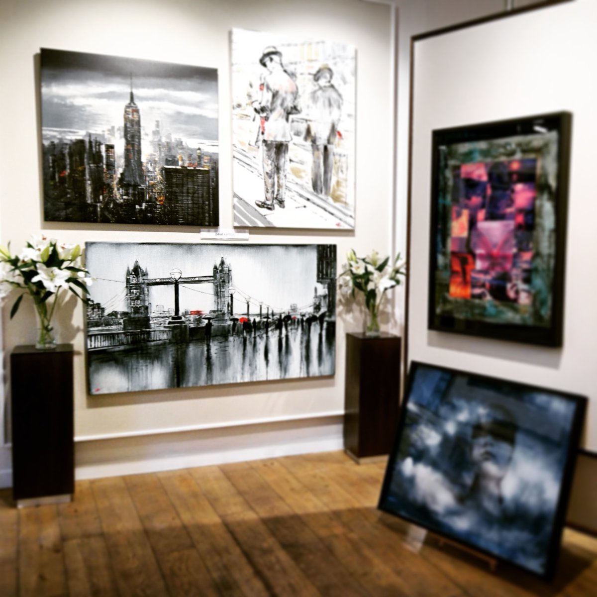 CastleArtNCL's tweet photo. New wall colour sets off these @paulkenton paintings perfectly! #art #gallery https://t.co/enmqdMjodx