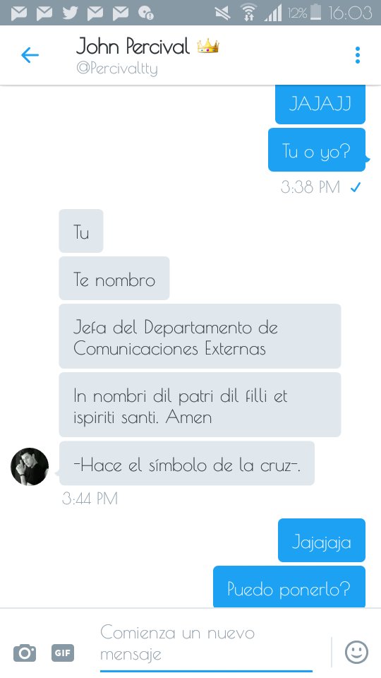 Soy la Jefa del Departamento de Comunicaciones Externas.
