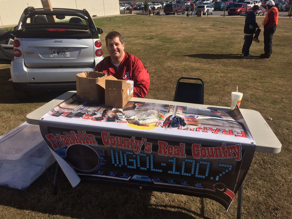 Job fair at Pilgrim's today! Apply for a job, tour the plant – FREE food and drinks being served!