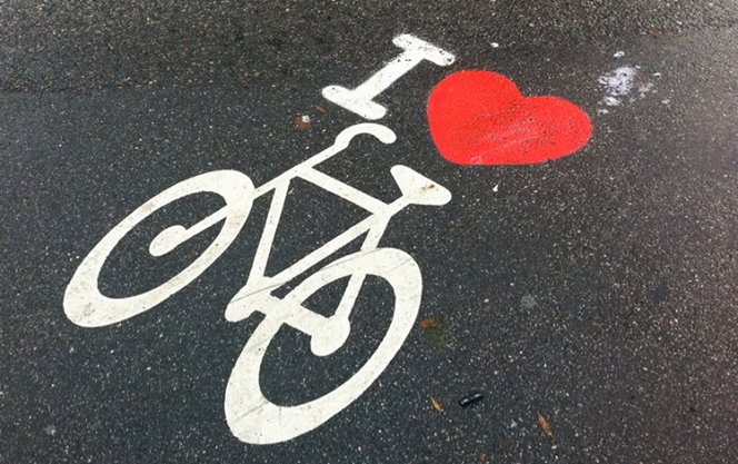 #ValentinesDay reminds us of our love for bike!