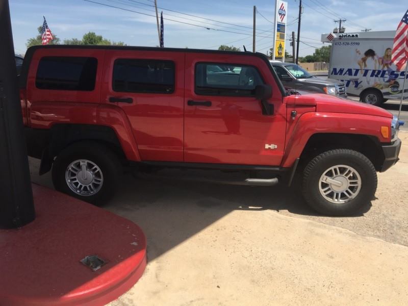 DirectAutoplex's tweet photo. Our 2008 Hummer H3 4WD is waiting for you! Come see us today for a test drive. https://t.co/h2C5hSr1OL #hummer #h3 #directautoplex #midland https://t.co/rdn4tNsQxj