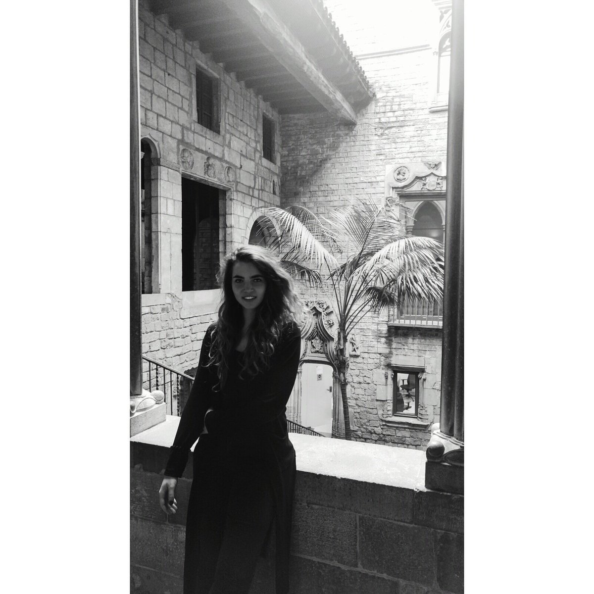 ula_chodorowska's tweet photo. #picasso #carrer #carrerdemontcada #montcada #typography #museum #barcelona #spain #españa #hiszpania #art https://t.co/WXRxVjOBHW