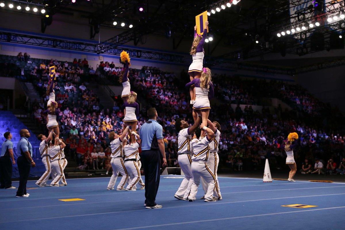 LSU Cheerleading tweet media