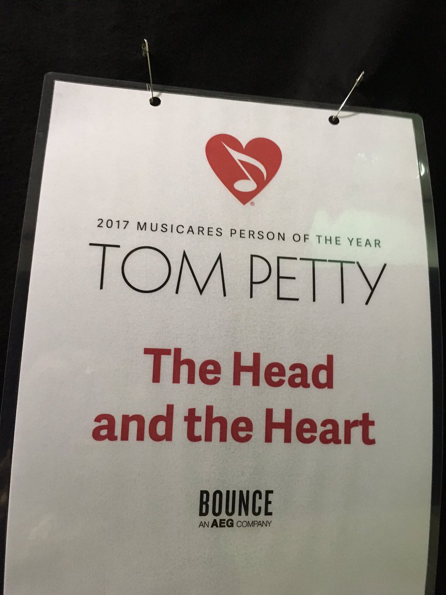headandtheheart's tweet photo. Stoked for tonight. #MusiCares #tompetty #signsoflight https://t.co/KysimlsYUG