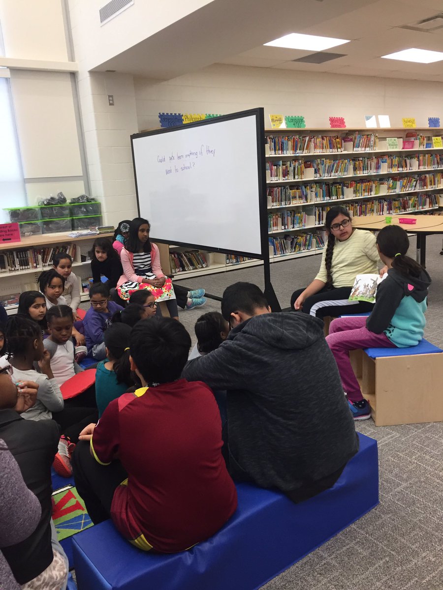 MArasaratnam's tweet photo. Come join us in the library for student led read alouds #forestofreading #prixpeuplier @TheRoyalLibrary @RossDrive https://t.co/tD0iMB1FRM