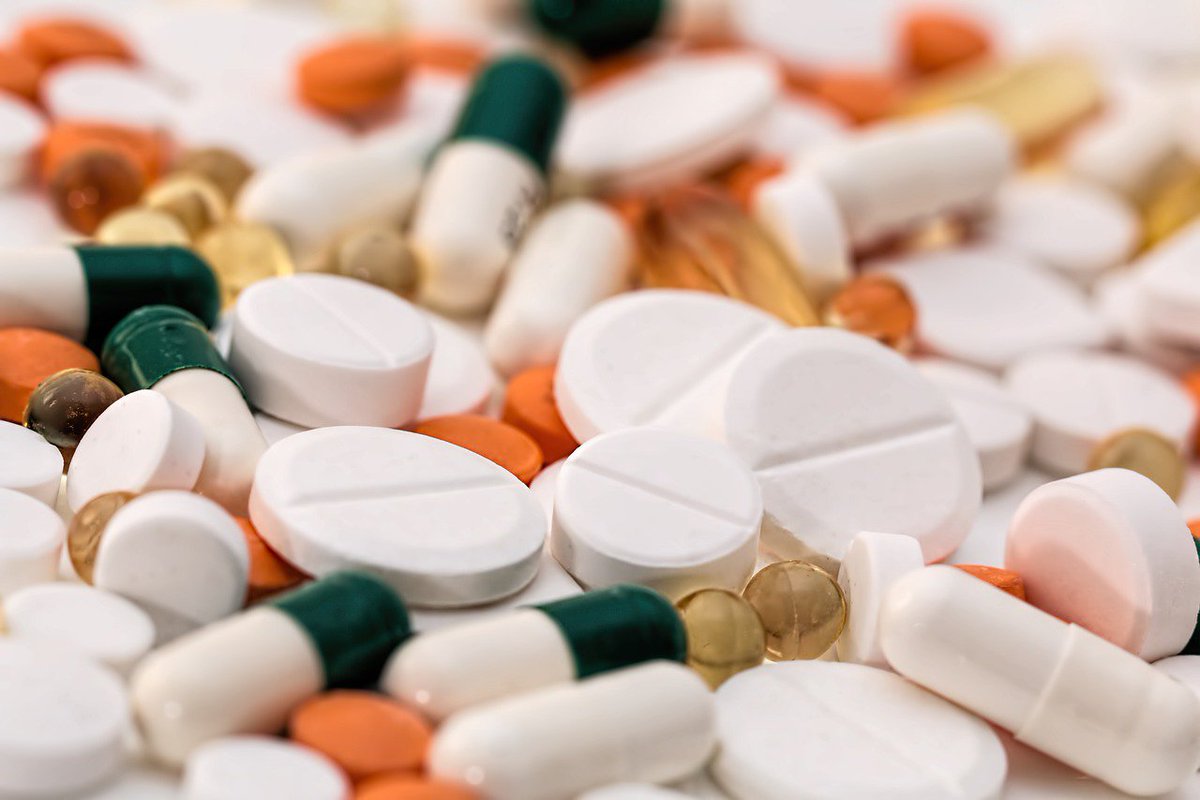IACC_GetReal's tweet photo. Within the course of 2 weeks, 113 million #counterfeit Indian and Chinese drugs were seized in Africa. Read more: https://t.co/FK9dFjbyPw https://t.co/peA1EnRxHq