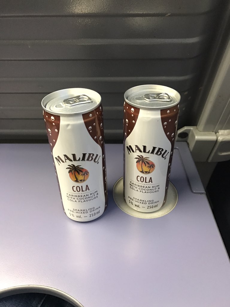februarysoph's tweet photo. @LisaFulton @trainbeer @TwoDoorCinemaC1 @Sarah_Jane1982 @GillRoberts train beers back atcha! On my way! #catchingyouup https://t.co/6AHVhOMo22