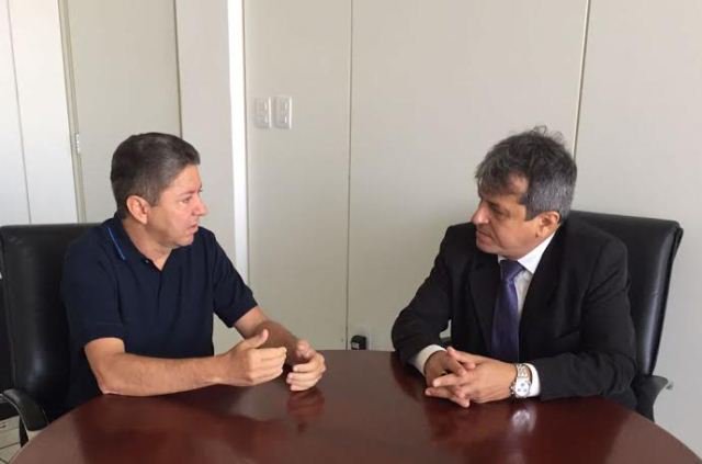 Costa_Branca_RN's tweet photo. Prefeito Tulio Lemos oficializa que Macau não terá Carnaval em 2017 https://t.co/H12Pso6tUD #CBNews #MacauRN #Carnaval2017 https://t.co/OnyIH9Pzjn