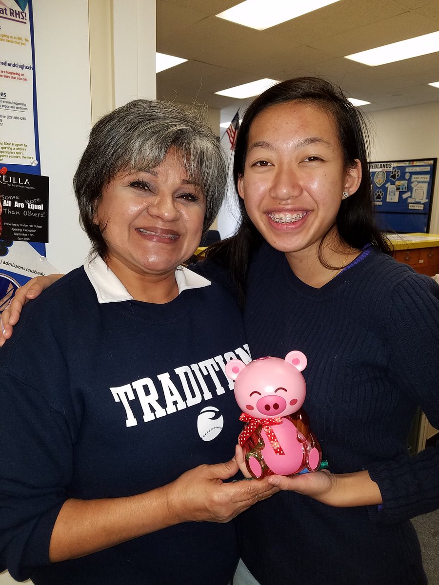 Mrs. Hill is feeling the love @RedlandsHighSch for #Valentines Day and #NationalCounselorAppreciationWeek #lovethepig #counselor