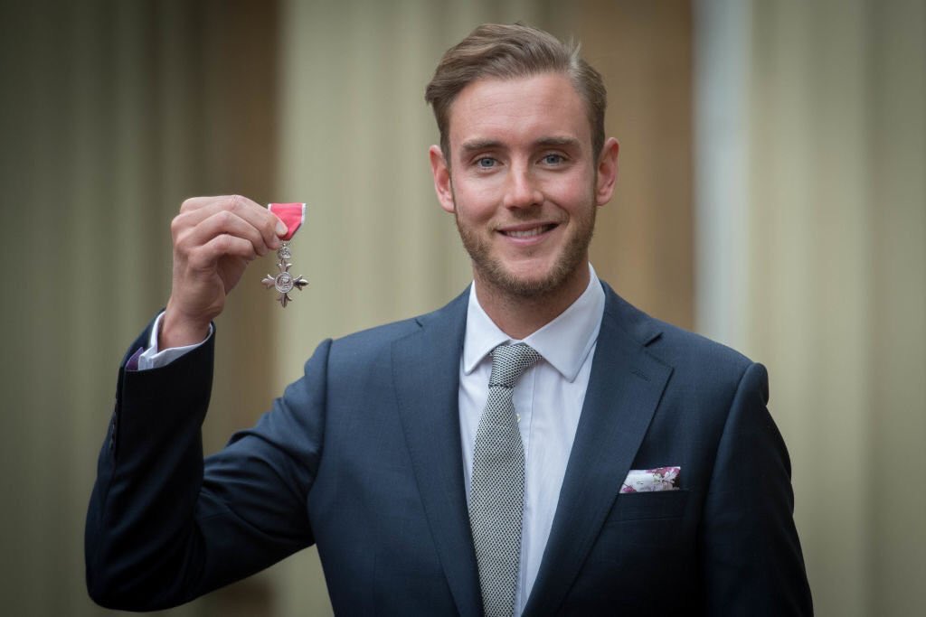 StuartBroad8's tweet photo. Proud. https://t.co/oe2IcAfTVz