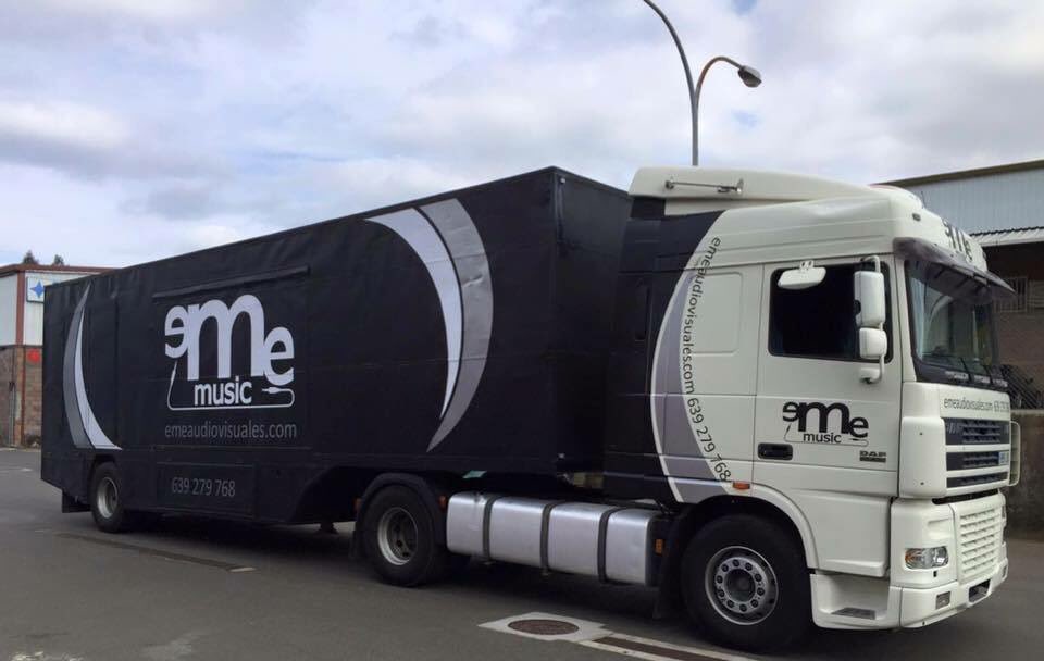 eMeMUSIC_DMOVIL's tweet photo. ABIERTA CONTRATACIÓN EME MUSIC 2017.
En tu fiesta apuesta sobre seguro y exige la máxima CALIDAD.
Contratación:639279768
#ememusic2017 https://t.co/ncUUTtK4Io