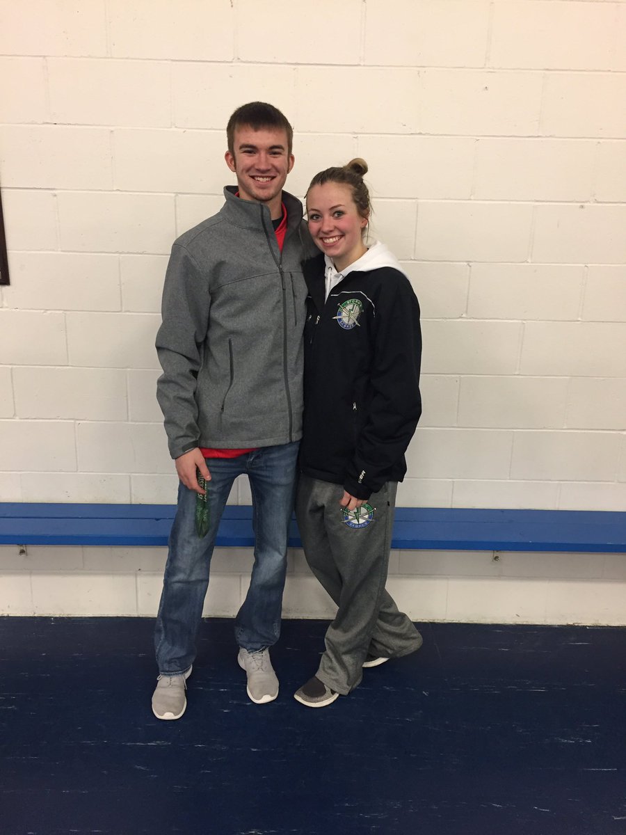 Bre_Hess's tweet photo. Happy birthday to a great friend 🤑💚 hope you have a good day!! https://t.co/J8YnWUBi5A