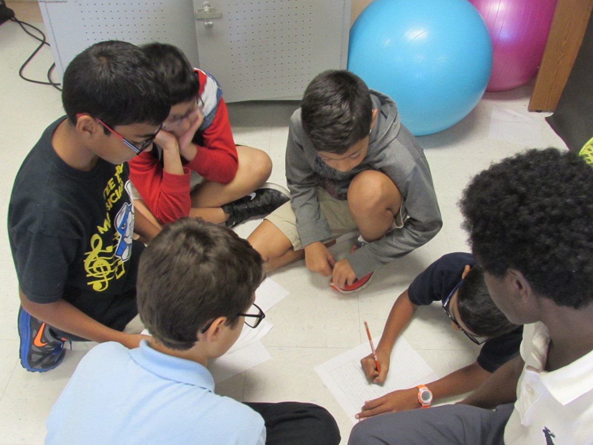 ProfessaDiva954's tweet photo. My students are getting down to business in Writing @ManateeBayElem #OpinionWriting #PlanWrite #WriteOn #ReviseEdit https://t.co/UXKIpucfWQ