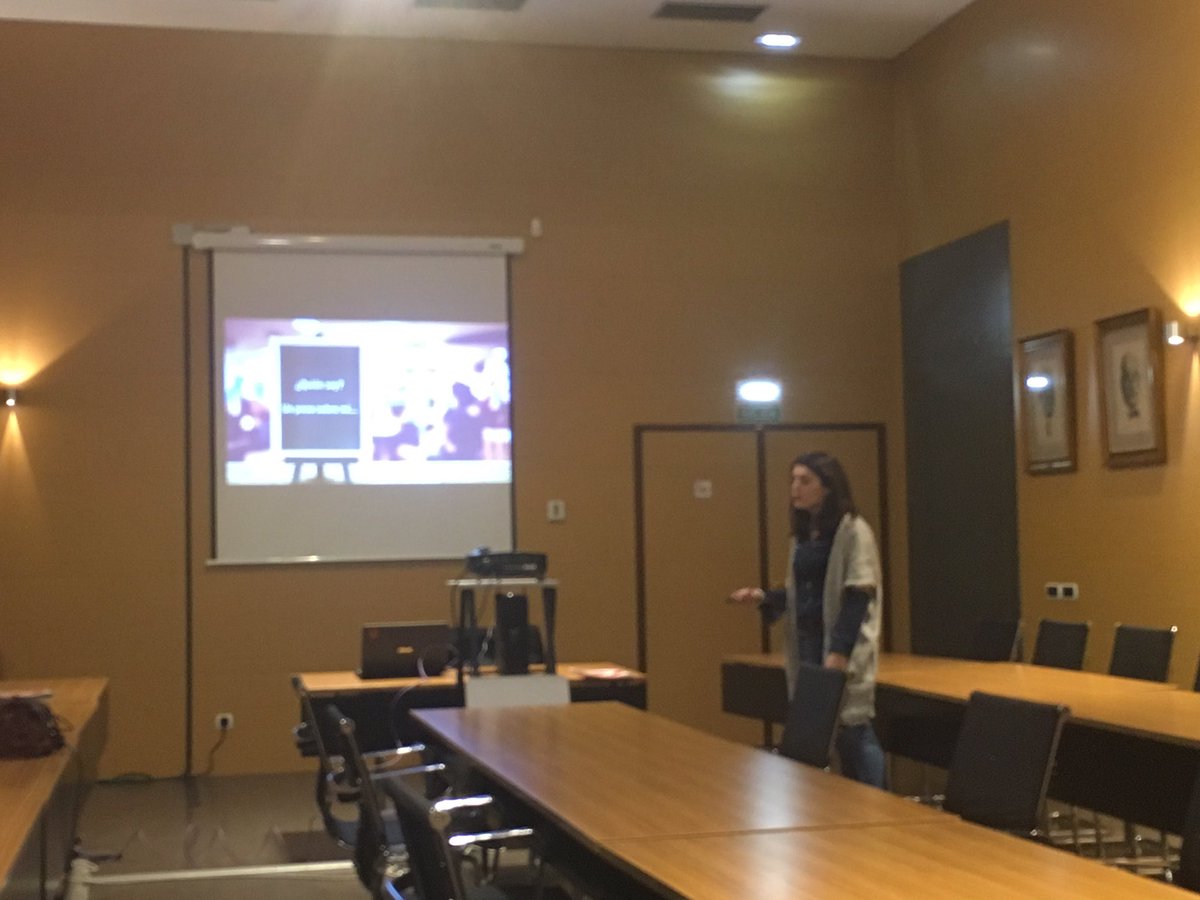 rubenllames's tweet photo. Vuelve a casa por el Taller de Experiencias nuestra @luciagramos alumna I edición #MásterSMAsturias https://t.co/GpZsem3lMa