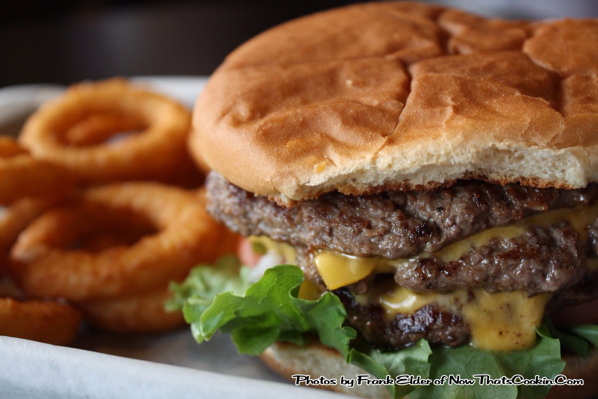 NowThatsCookin's tweet image. Triple #ChesseBurger from @FeltnerBrothers more #FoodPhotos I have taken over the years @ nowthatscookin.com - #Foodie #FoodFriday