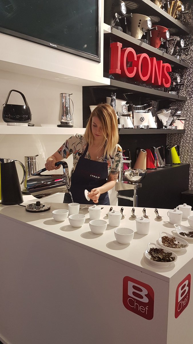 londonteaschool's tweet photo. Fantastic day presenting in frankfurt with casa Bugatti and @bcchef58. Testing the best kettle in the world. https://t.co/Luh4fSKSMq