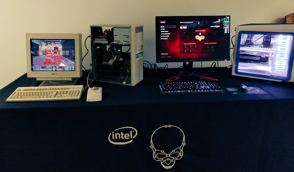 mitchlum's tweet image. .@romero @ID_AA_Carmack we&apos;re rocking original #DOOM along with the newest @DOOM  here at @IntelGaming #RetroGaming