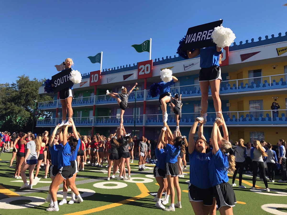 SWCheerleading's tweet photo. Practice #1 on the Football Field this morning. #UCANationals https://t.co/S6GC52mp6C