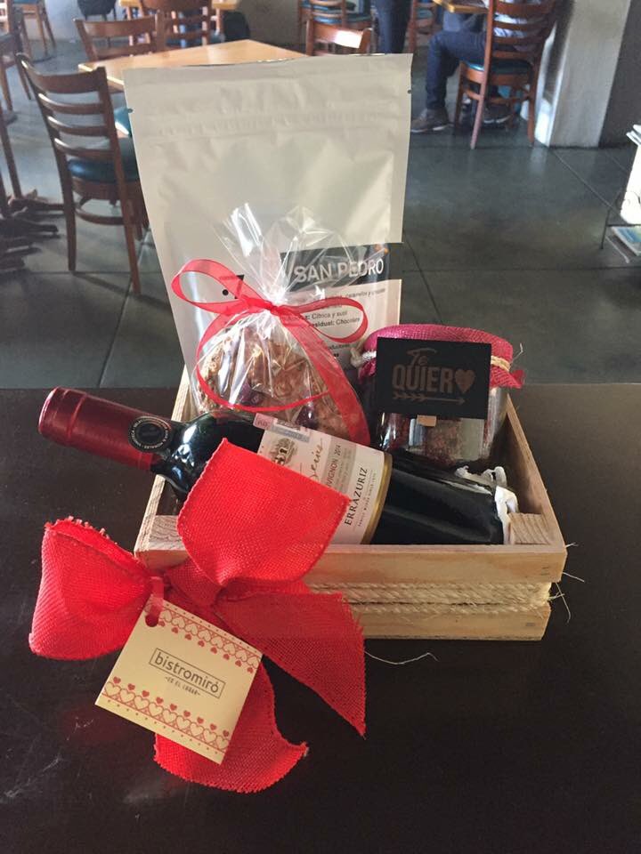 bistromiro's tweet photo. Este 14 de feb regala amor y buen café, pregunta por nuestras canastas de regalo. https://t.co/thMsT2pkVp