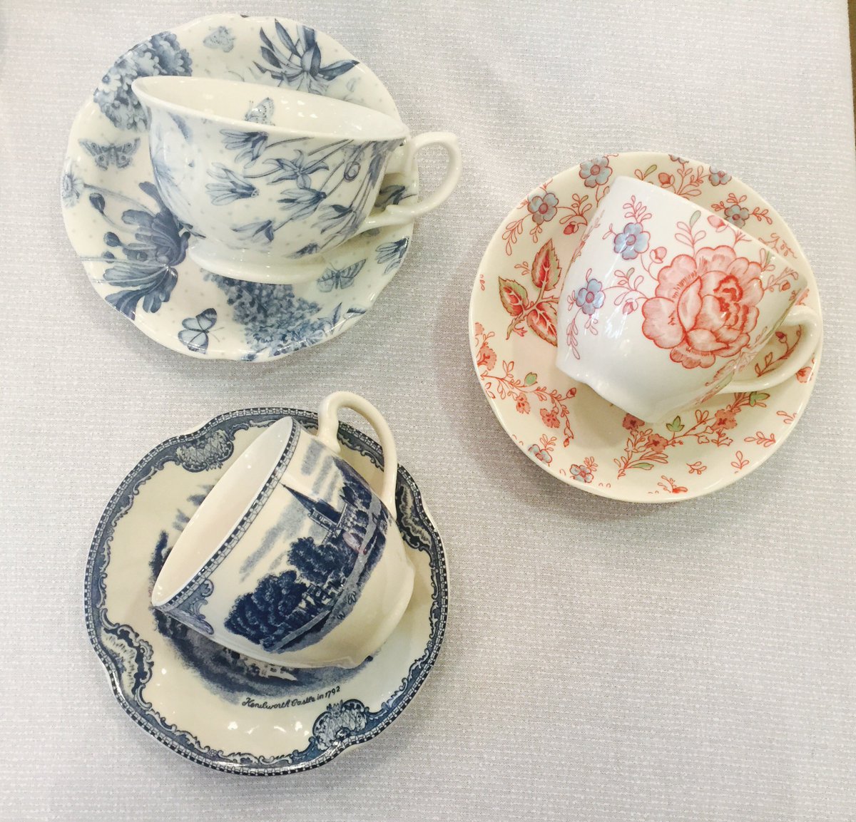 WrightBazar's tweet photo. Llegó el viernes!! Aquí más opciones de tazas para sorprender a tu pareja con un rico desayuno! Hoy hasta las 19hs y mañana de 10 a 12hs! https://t.co/x6iQdcKko2