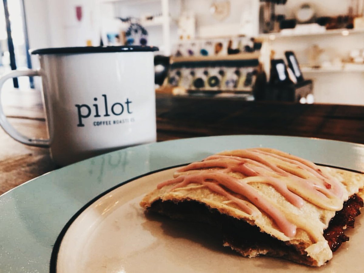 craftartsmarket's tweet photo. You're never too old to enjoy a pop tart!
Pair this peanut butter and local jam tart with @PilotCoffee #madeinniagara by @ScratchBakery_ https://t.co/ogv9vyjZjz