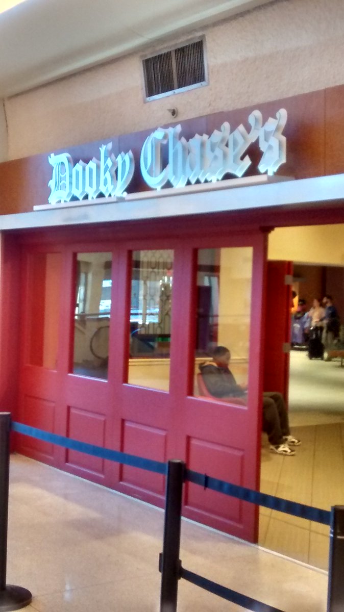 rc_mercer's tweet photo. Call me crazy, but there's something about this restaurant name that gives me pause. #DookyChases #NOLA #airport https://t.co/WBNTh0dx02