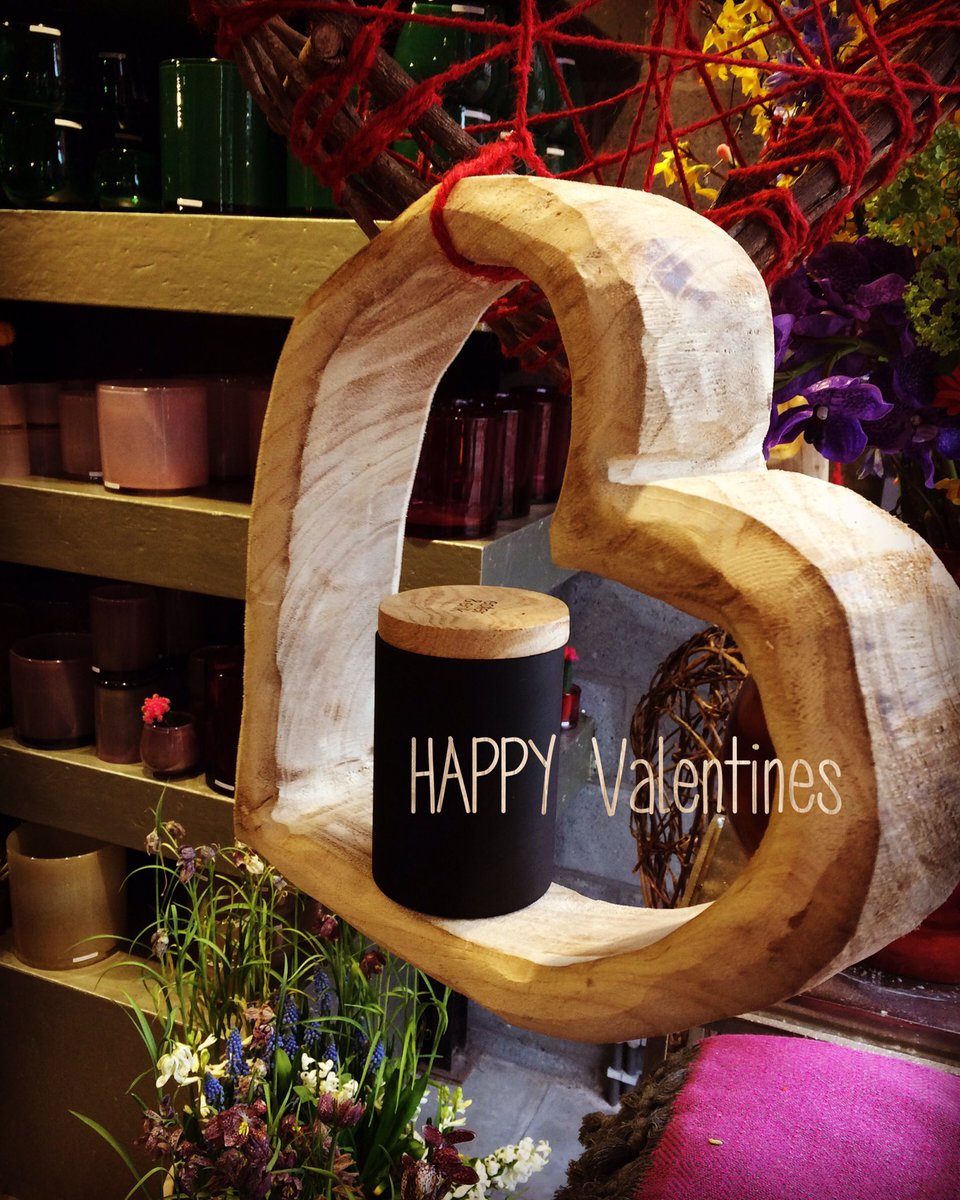 ester_erik_52's tweet photo. Happy Valentines ❤️Nordic scent : the perfect Gift #ValentinesDay #valentines #gift #present #geschenk #cadeau #nordicscent #nordic #52weeks https://t.co/b5RpxZLOvx