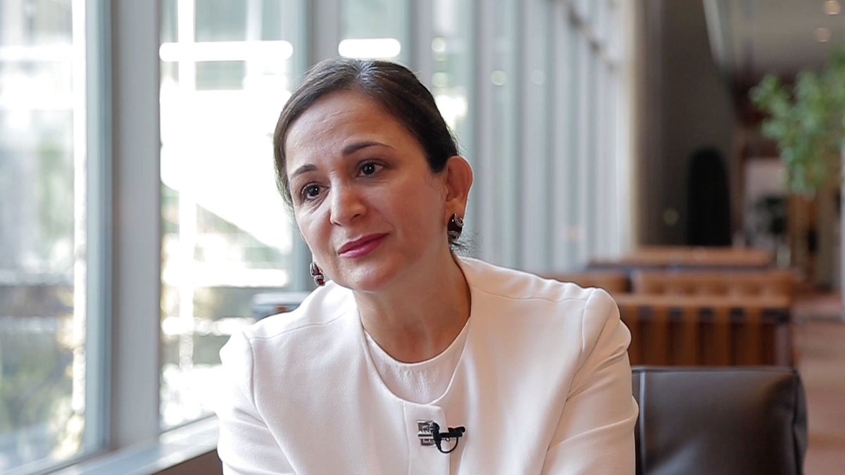 UN_News_Centre's tweet photo. Interview: @UN information technology chief believes all girls should aspire to be 'geeks' https://t.co/PkaWKIXwIf  #womeninscience #ICT https://t.co/AutQ6aNnZu