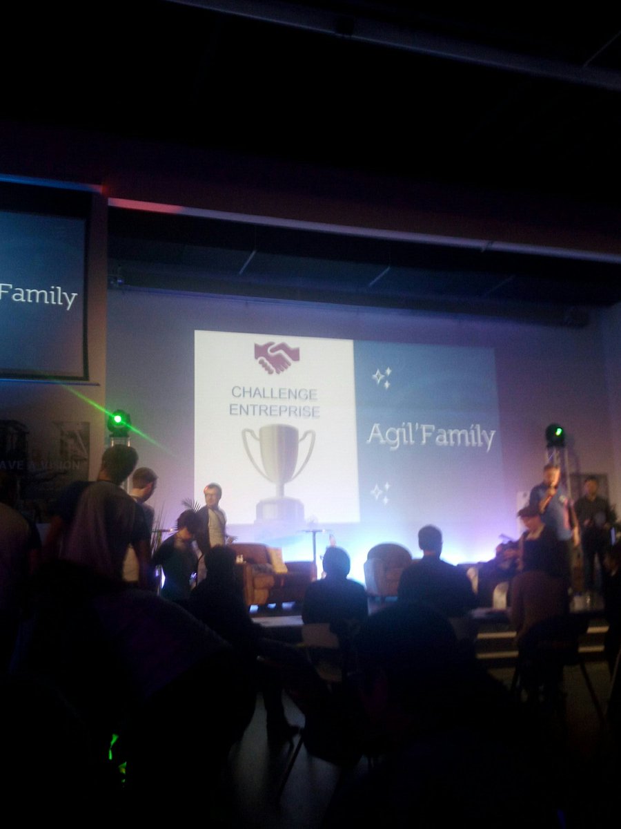TonJOBnumerique's tweet photo. Prix de l'imprimerie nationale, : " agil'family family", aux #54hc @MiE_Roubaisis @SimplonRoubaix @Adeo #pdn2017 https://t.co/dHnP3htHD5 https://t.co/bA6nSH7ils