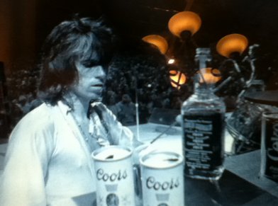 keithrichards_k's tweet photo. Hittin THE #JackDaniels BACK in the day ! https://t.co/uDYuYyCghJ

#KeithRichards THE #RollingSTONES  @realDonaldTrump #MickJAGGER #Free https://t.co/Y6scUWLykY