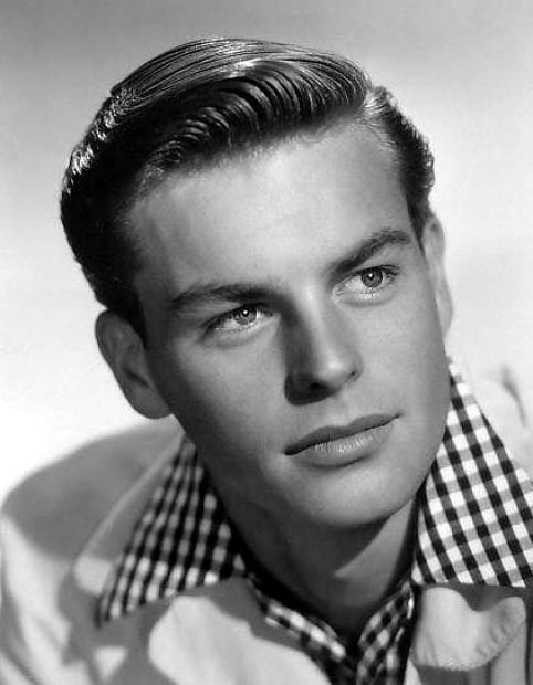 Happy 87th Birthday to the legendary actor Robert Wagner! 