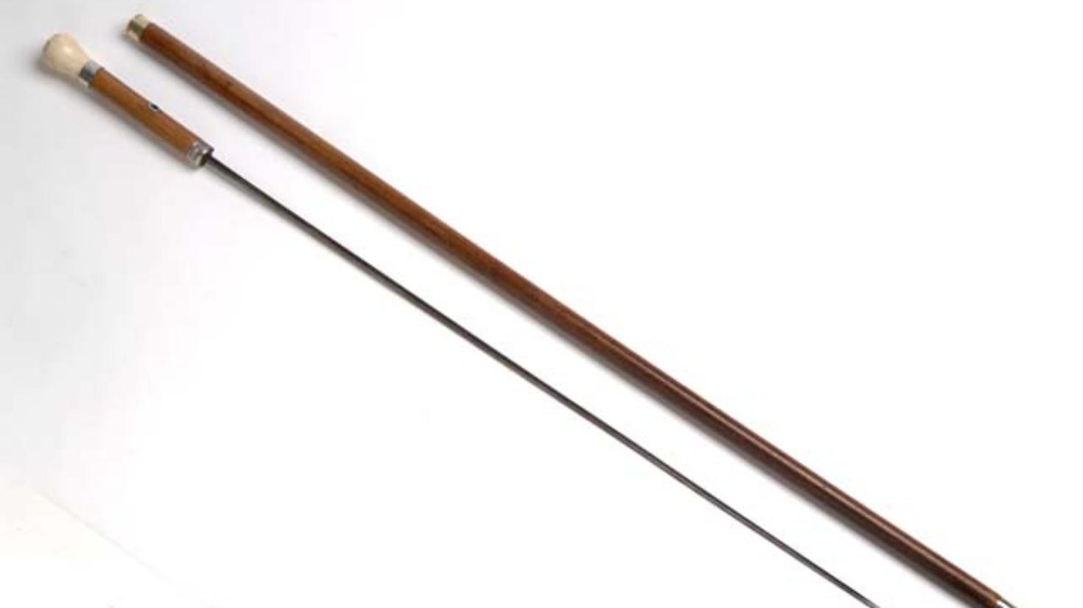 TSA just busted an 80-year-old woman with a sword in her cane: bit.ly/2kdE0zO