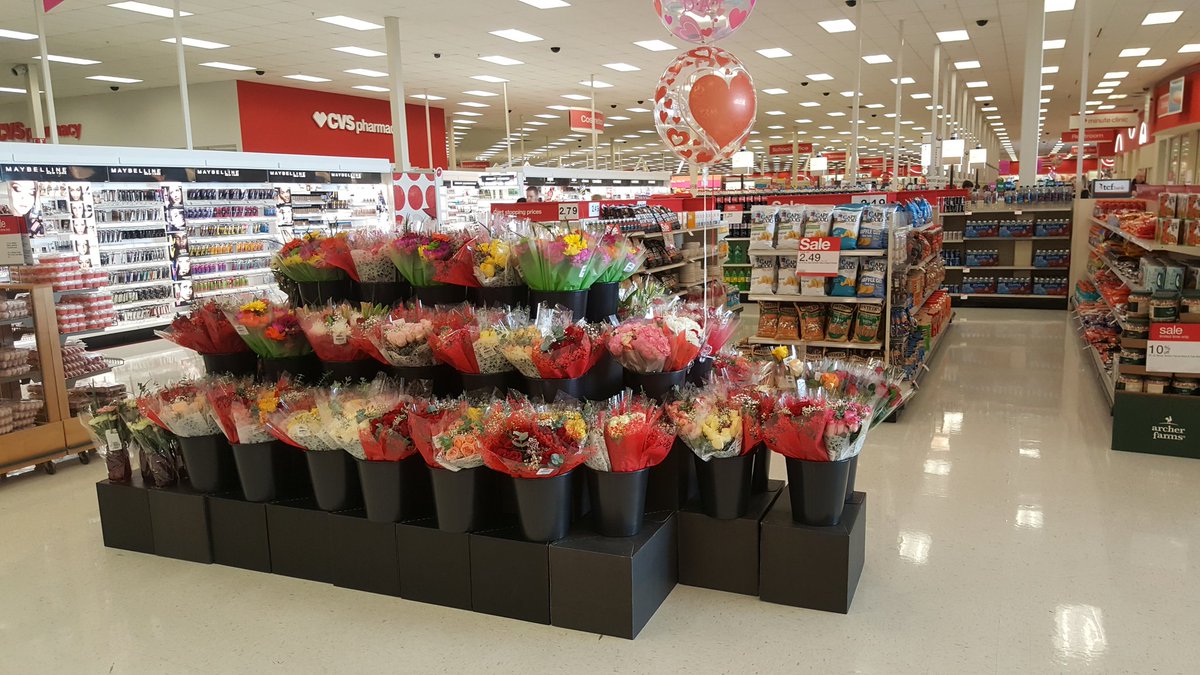Maple Grove Super Target has your valentines day flowers <a href="/ButrynMatt/">matt butryn</a> <a href="/stevecrawford22/">steve crawford</a> @TodMiller0925 <a href="/NickNguyenTG/">Nick Nguyen</a>